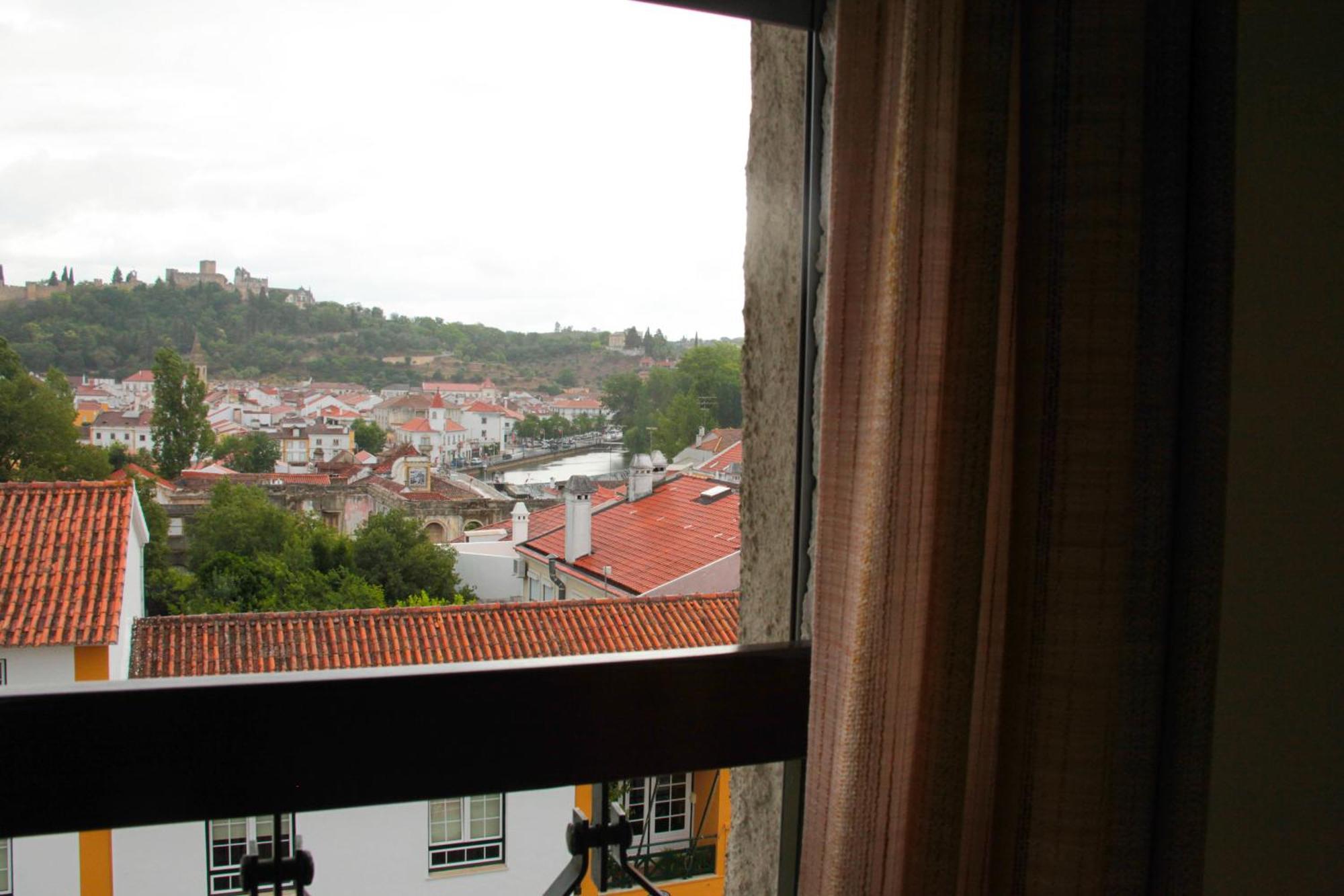 Hotel Kamanga Tomar Luaran gambar