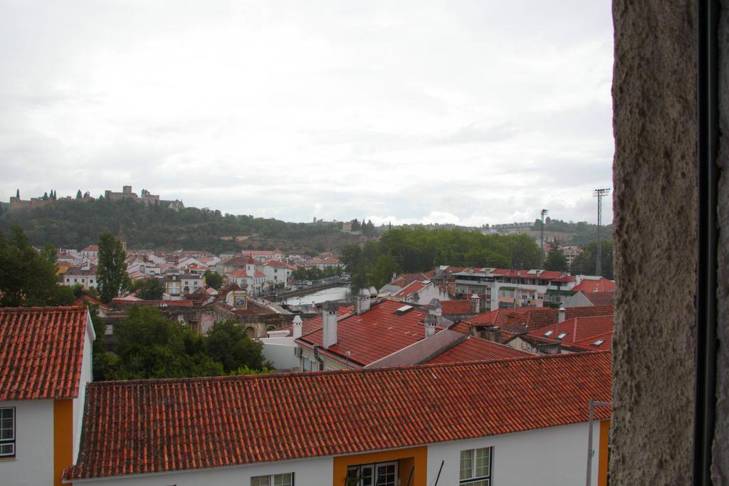 Hotel Kamanga Tomar Luaran gambar