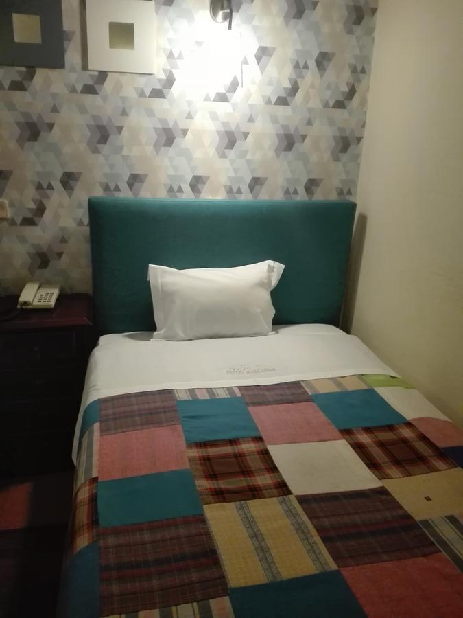 Hotel Kamanga Tomar Luaran gambar