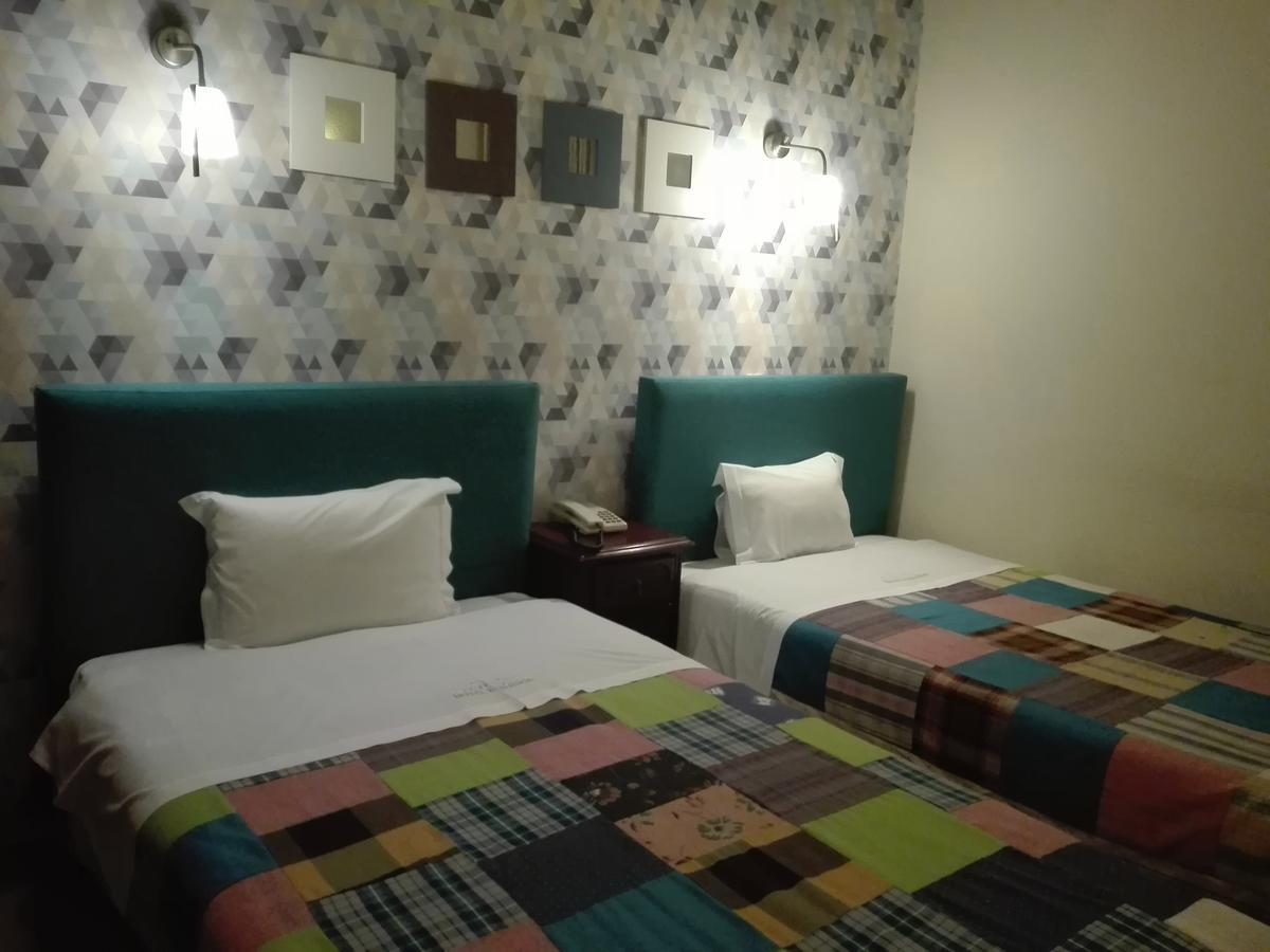Hotel Kamanga Tomar Luaran gambar
