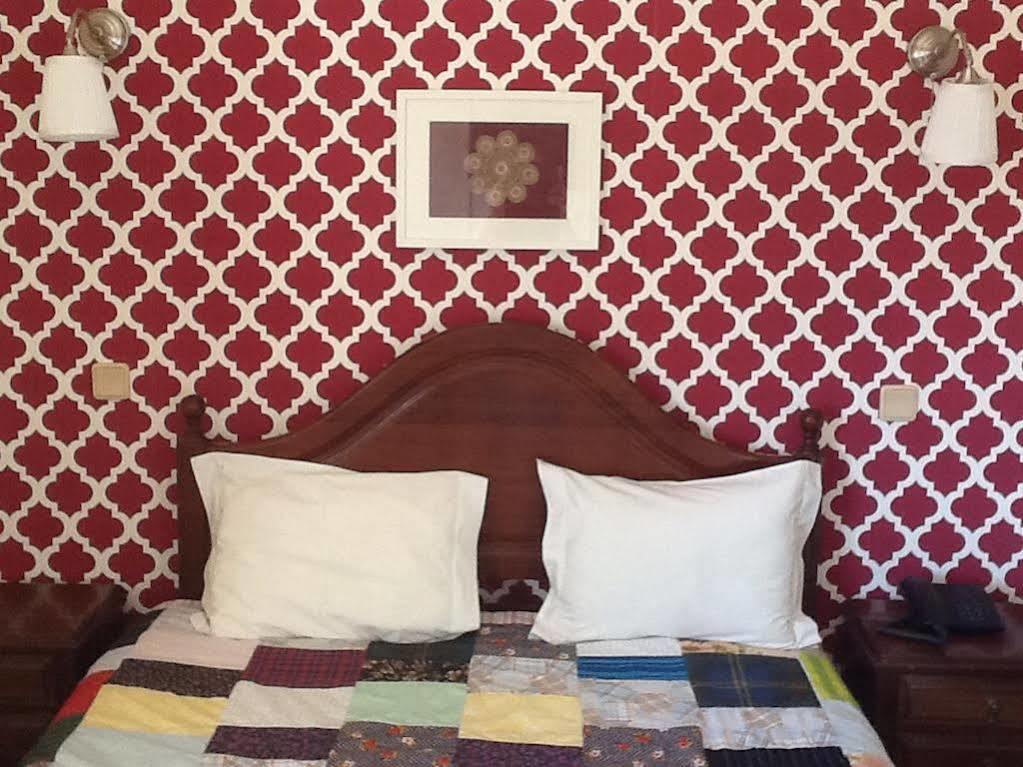Hotel Kamanga Tomar Luaran gambar